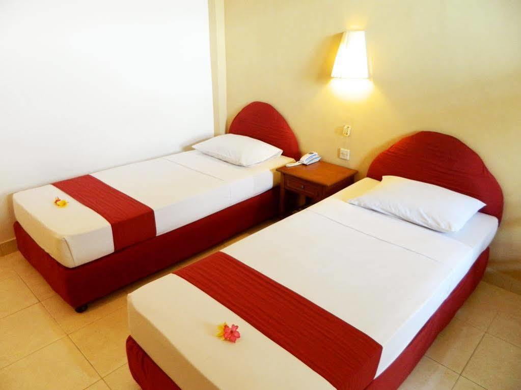 Hotel Ratna Kuta Lombok Exteriér fotografie